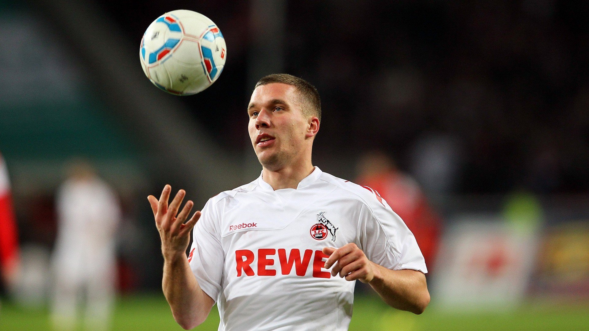 中超联赛国足战平 球迷分析防线表现，中超国足比拼